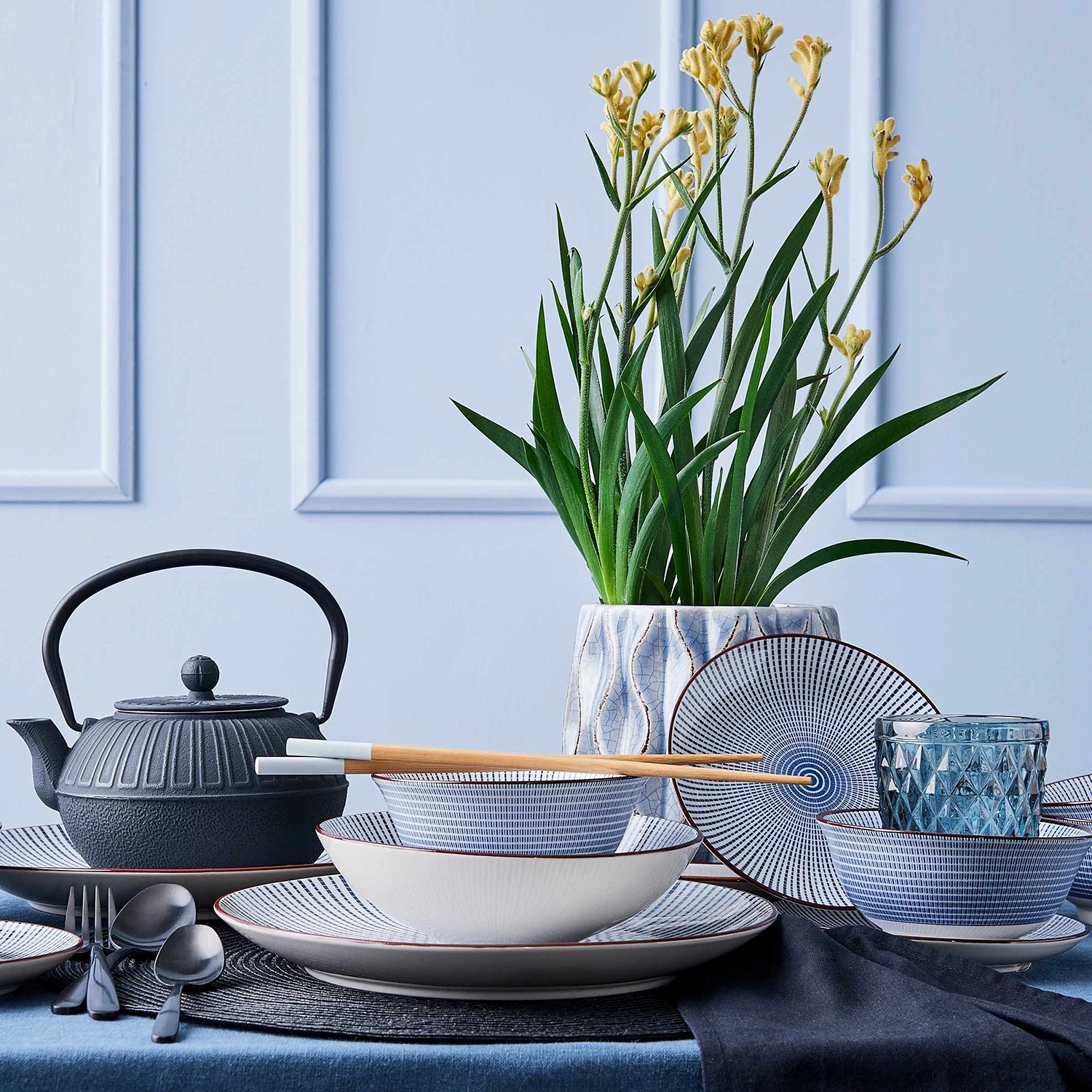 Butlers Assiette DIM SUM II (lot de 4) - Blanc / Bleu 4 Butlers Assiette DIM SUM II (lot de 4) - Blanc / Bleu – Image 2