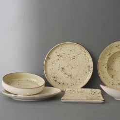 Fine Dine Earth Colours Assiettes à salade Olive (lot de 4) - Porcelaine - Olive 7 Fine Dine Earth Colours Assiettes à salade Olive (lot de 4) - Porcelaine - Olive -Vaisselle Soldes 1000332934 220214 020 MOOD DETAILS P000000001000332934 mood