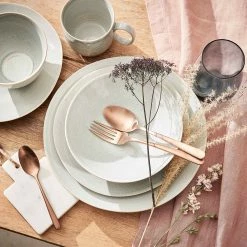 Butlers Service MANOR II (16 él.) - Céramique - Gris clair 16 Butlers Service MANOR II (16 él.) - Céramique - Gris clair -Vaisselle Soldes 1000335624 220215 021 MOOD DETAILS P000000001000335624 mood