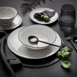 Butlers Assiette DIM SUM - Noir -Vaisselle Soldes 1000365236 220803 022 MOOD DETAILS P000000001000365236 mood