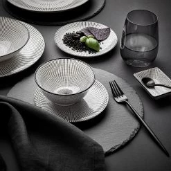 Butlers Assiette DIM SUM - Noir -Vaisselle Soldes 1000365236 220803 023 MOOD DETAILS P000000001000365236 mood